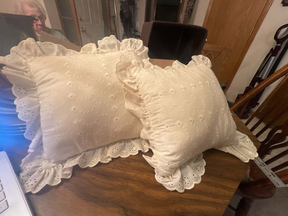 Vintage Shabby Chic Ruffled Eyelet Accent Pillow Pair White